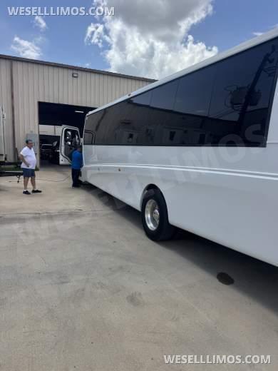 2017 Grech Motors Freightliner M2 Executive Shuttle - Executive Shuttle for Sale in Laguna Niguel, CA - Photo 11