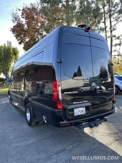 2022 Ultimate Toys MERCEDES Sprinter Limousine - Limousine for Sale in Fresno, CA - Photo 5