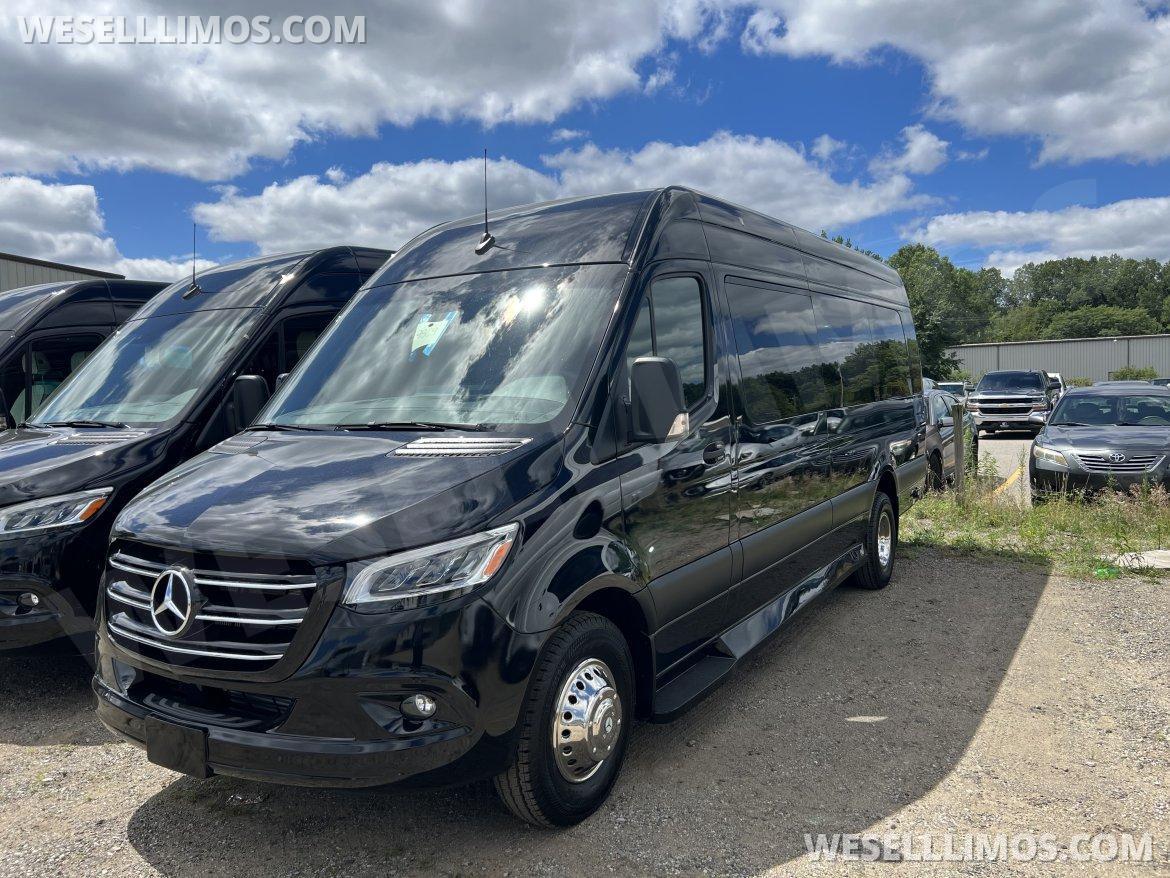 Limousine for Sale in Fresno, CA - Photo 6