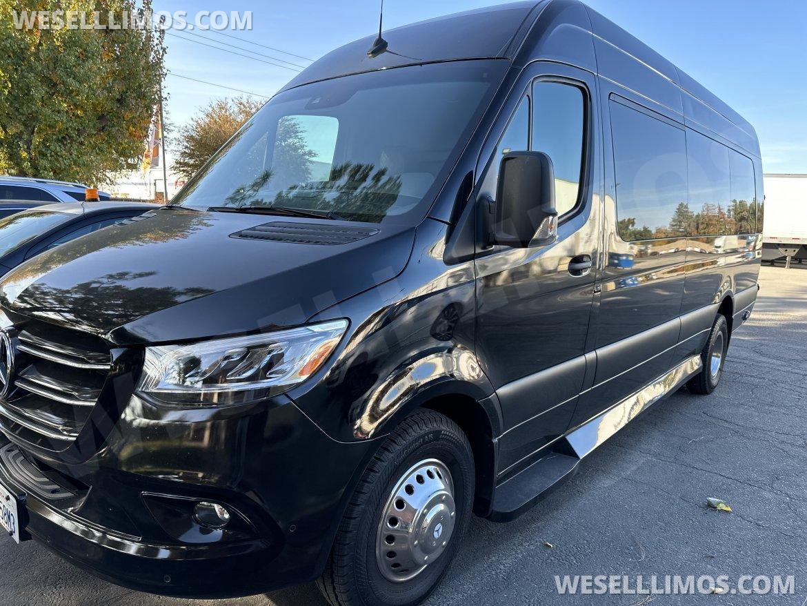 Limousine for Sale in Fresno, CA - Photo 12