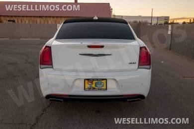 2021 Chrysler 300 Limousine - Limousine for Sale in Las Vegas, NV - Photo 4