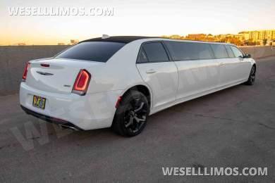 2021 Chrysler 300 Limousine - Limousine for Sale in Las Vegas, NV - Photo 5