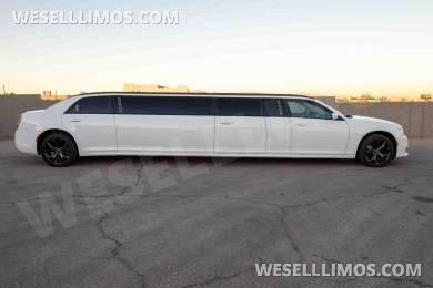 2021 Chrysler 300 Limousine - Limousine for Sale in Las Vegas, NV - Photo 6