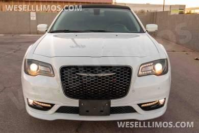 2021 Chrysler 300 Limousine - Limousine for Sale in Las Vegas, NV - Photo 8