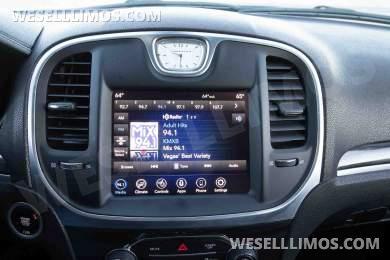2021 Chrysler 300 Limousine - Limousine for Sale in Las Vegas, NV - Photo 14