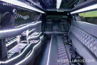 2021 Chrysler 300 Limousine - Limousine for Sale in Las Vegas, NV - Photo 27