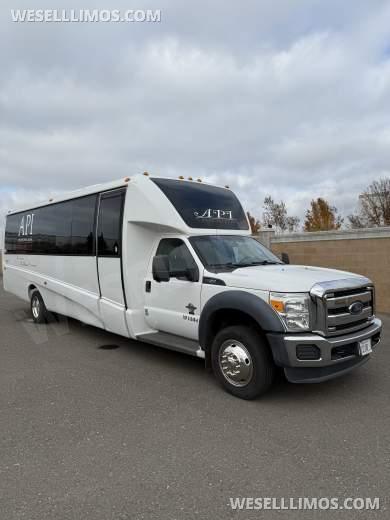 2015 Grech Ford F-550 Executive Shuttle - Executive Shuttle for Sale in Sacramento, CA - Photo 3