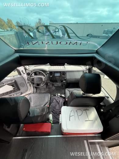 2015 Grech Ford F-550 Executive Shuttle - Executive Shuttle for Sale in Sacramento, CA - Photo 18