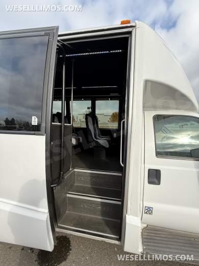 2015 Grech Ford F-550 Executive Shuttle - Executive Shuttle for Sale in Sacramento, CA - Photo 10