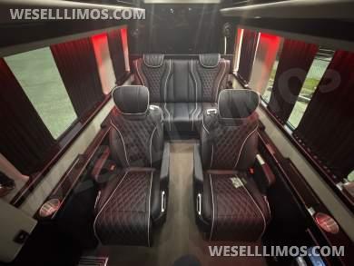2021 Executive Coach Mercedes Sprinter Sprinter - Sprinter for Sale in Baldwin, NY - Photo 25