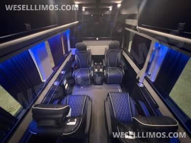 2021 Executive Coach Mercedes Sprinter Sprinter - Sprinter for Sale in Baldwin, NY - Photo 27