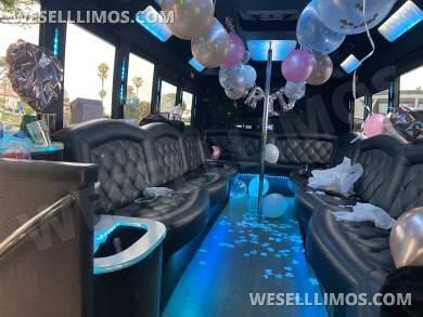 2012 Tiffany Ford Super duty E4 50 Limo Bus - Limo Bus for Sale in Lakeside, CA - Photo 4