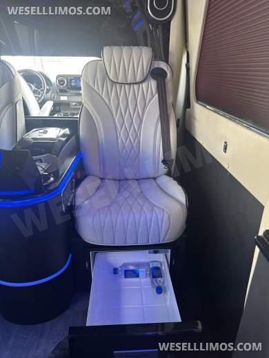 2024 Limos by Moonlight Mercedes Sprinter 3500 XD Sprinter - Sprinter for Sale in Columbus, OH - Photo 7
