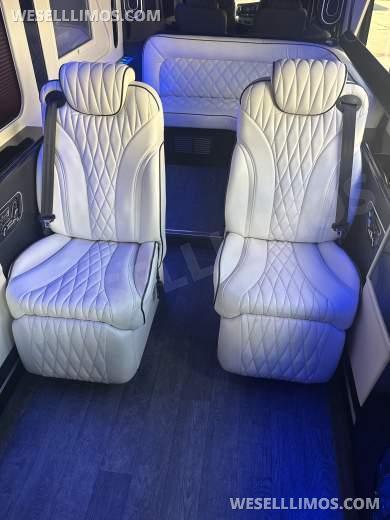2024 Limos by Moonlight Mercedes Sprinter 3500 XD Sprinter - Sprinter for Sale in Columbus, OH - Photo 8