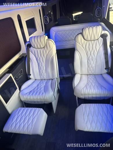 2024 Limos by Moonlight Mercedes Sprinter 3500 XD Sprinter - Sprinter for Sale in Columbus, OH - Photo 9