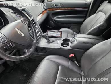 2014 Executive Coach Builders 72in Lincoln MKT Limousine - Limousine for Sale in Northumberland, PA - Photo 18