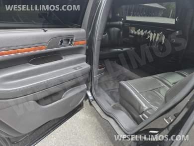 2014 Executive Coach Builders 72in Lincoln MKT Limousine - Limousine for Sale in Northumberland, PA - Photo 11