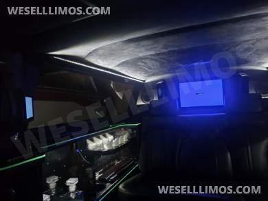 2014 Executive Coach Builders 72in Lincoln MKT Limousine - Limousine for Sale in Northumberland, PA - Photo 23