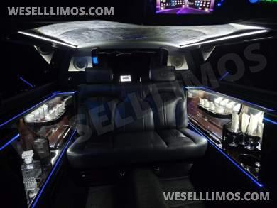 2014 Executive Coach Builders 72in Lincoln MKT Limousine - Limousine for Sale in Northumberland, PA - Photo 25