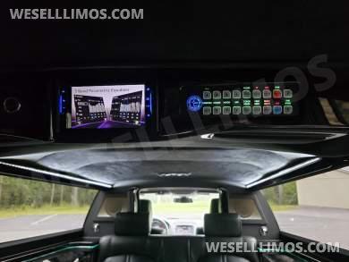 2014 Executive Coach Builders 72in Lincoln MKT Limousine - Limousine for Sale in Northumberland, PA - Photo 29