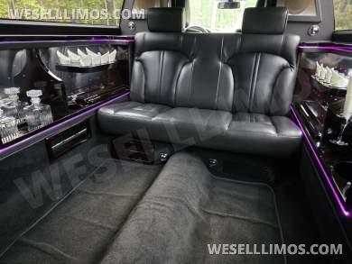 2014 Executive Coach Builders 72in Lincoln MKT Limousine - Limousine for Sale in Northumberland, PA - Photo 31