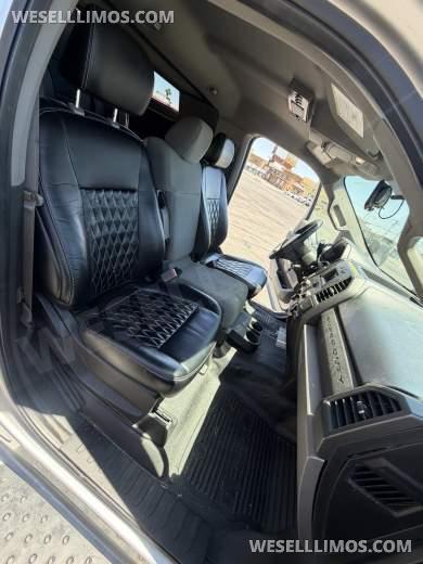 2017 Ford F-550 Executive Coach Builder 31 Passenger Gasoline Engine Executive Shuttle Bus - Executive Shuttle for Sale in Las Vegas, NV - Photo 16