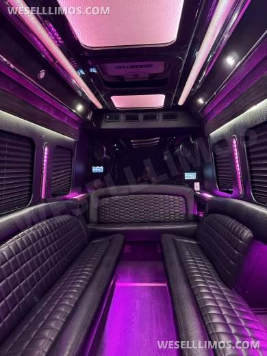 2019 Tiffany Mercedez Benz Sprinter Sprinter - Sprinter for Sale in Orange, CA - Photo 8