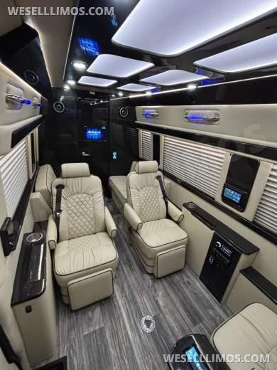 2021 Midwest Automotive Designs Mercedes Sprinter 3500 Business Class - Sprinter for Sale in Richmond, VA - Photo 32