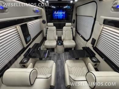 2021 Midwest Automotive Designs Mercedes Sprinter 3500 Business Class - Sprinter for Sale in Richmond, VA - Photo 26