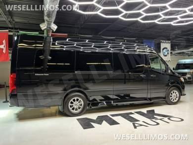 2021 Midwest Automotive Designs Mercedes Sprinter 3500 Business Class - Sprinter for Sale in Richmond, VA - Photo 55