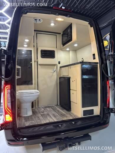 2021 Midwest Automotive Designs Mercedes Sprinter 3500 Business Class - Sprinter for Sale in Richmond, VA - Photo 60