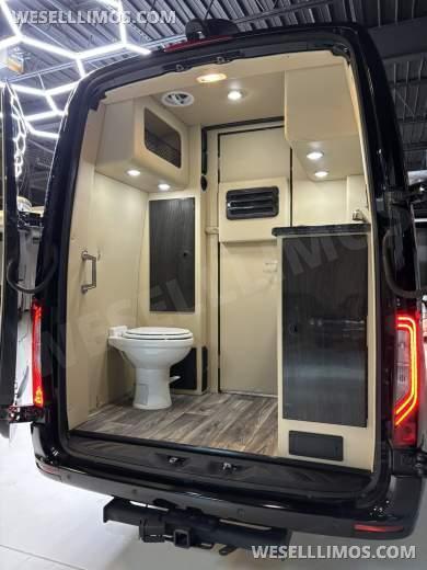 2021 Midwest Automotive Designs Mercedes Sprinter 3500 Business Class - Sprinter for Sale in Richmond, VA - Photo 61