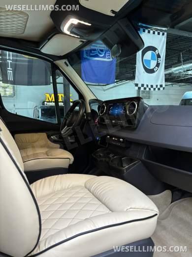 2021 Midwest Automotive Designs Mercedes Sprinter 3500 Business Class - Sprinter for Sale in Richmond, VA - Photo 68