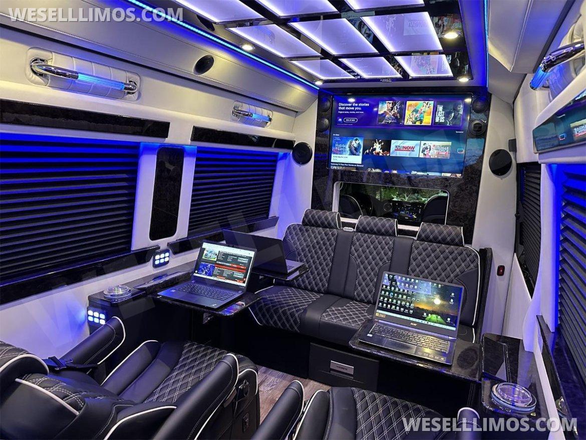 Sprinter for Sale in Elkhart, IN - Photo 2