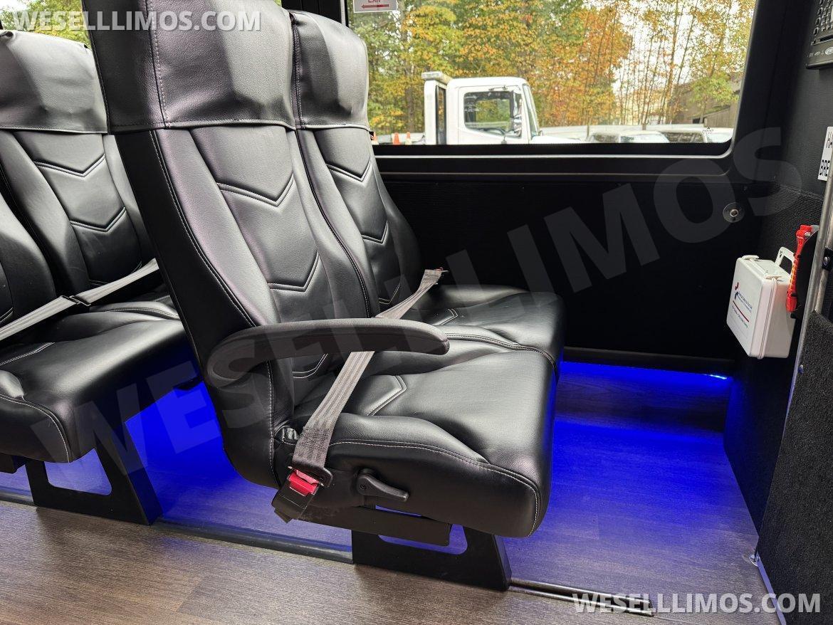 Executive Shuttle for Sale in Egg harbor twp, NJ - Photo 3