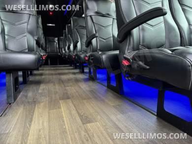 2017 Berkshire Ford F550 Executive Shuttle - Executive Shuttle for Sale in Egg harbor twp, NJ - Photo 4