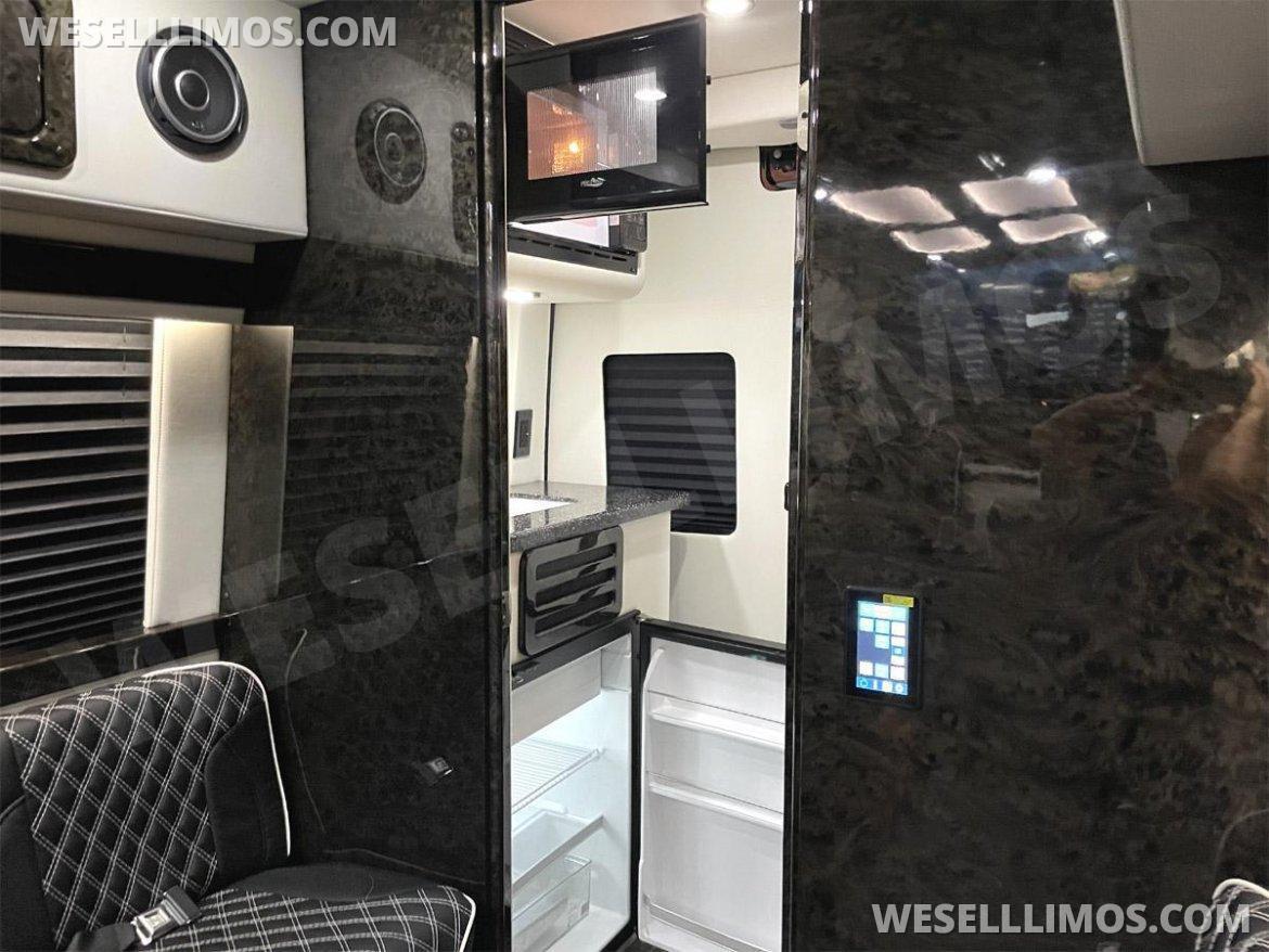 Sprinter for Sale in Elkhart, IN - Photo 4