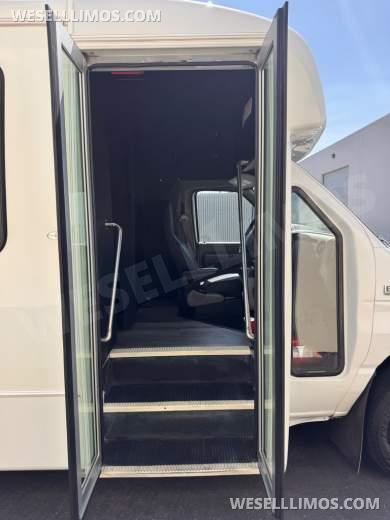 2022 SPV Conversions Ford E450 Super Duty Party Bus Limo Bus - Limo Bus for Sale in Anaheim, CA - Photo 20