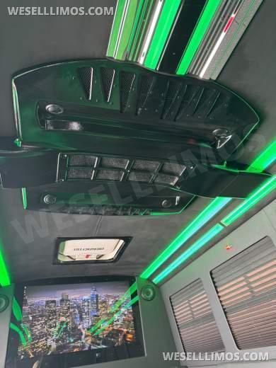 2022 SPV Conversions Ford E450 Super Duty Party Bus Limo Bus - Limo Bus for Sale in Anaheim, CA - Photo 11