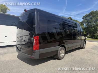 2019 LA West Mercedes Benz Sprinter 3500 170 ext - Sprinter for Sale in Westport, Massachusetts, United States - Photo 18