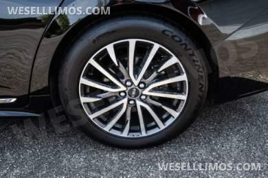 2017 Quality Coachworks Lincoln stretch VIP Limo Limousine - Limousine for Sale in Lacey, WA - Photo 7
