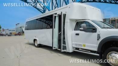 2022 Ford F-550 Limo Bus for Sale in Cleveland, OH - Photo 2