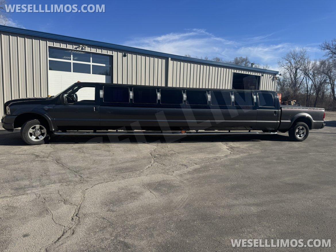 SUV Stretch for Sale in Edwardsville, KS - Main Photo