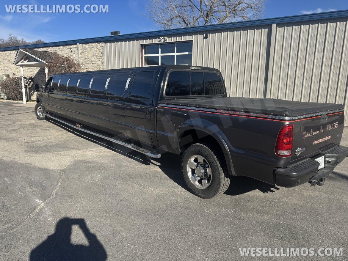 SUV Stretch for Sale in Edwardsville, KS - Photo 5