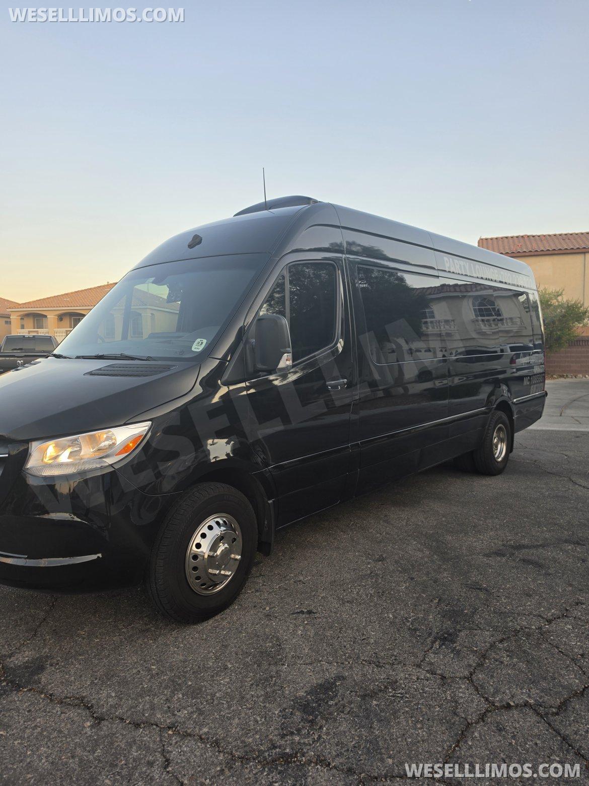 Limo Bus for Sale in Las Vegas, NV - Photo 3