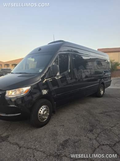 2017 Mercedes benz 3500 Limo Bus for Sale in Las Vegas, NV - Main Photo
