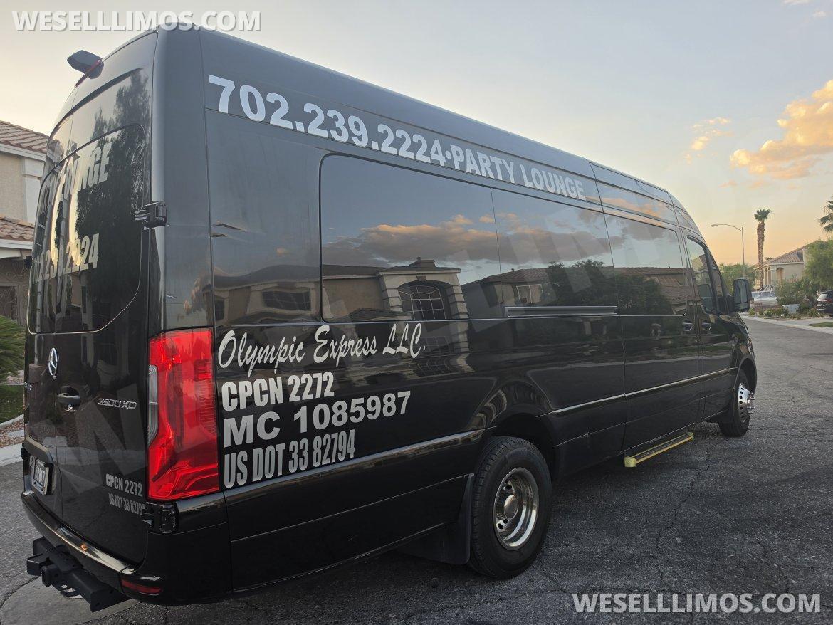 Limo Bus for Sale in Las Vegas, NV - Main Photo