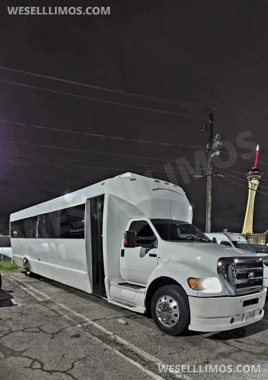 2011 Tiffany Ford F750 Super Duty Limo Bus - Limo Bus for Sale in Las Vegas, NV - Photo 12