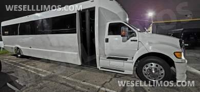 2011 Tiffany Ford F750 Super Duty Limo Bus - Limo Bus for Sale in Las Vegas, NV - Photo 14