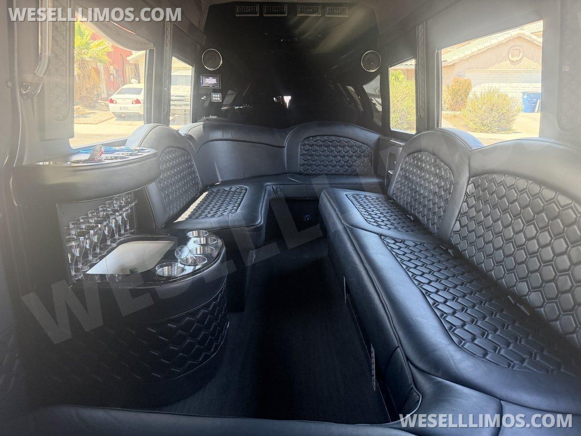Limo Bus for Sale in Las vegas, NV - Photo 5